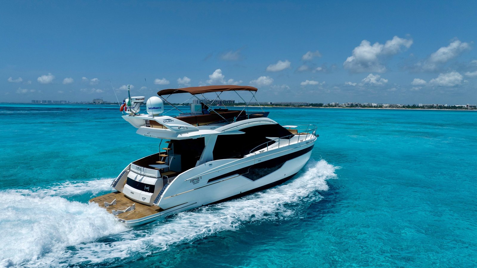55 Ft Galeon Yacht Charter Cancun with Flybridge Luxury