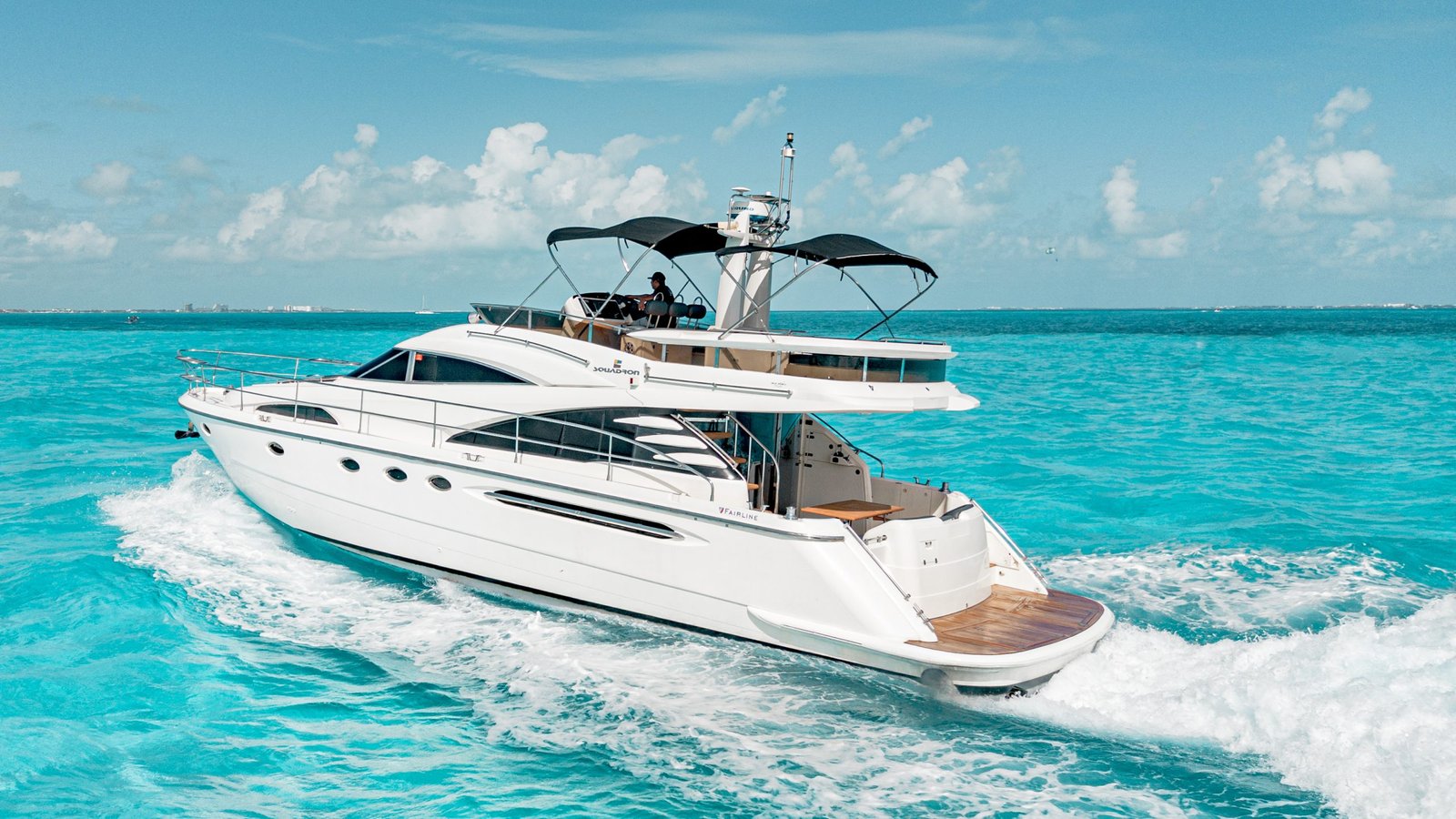 65 Ft Fairline Squadron Yacht Charter Cancun Luxury