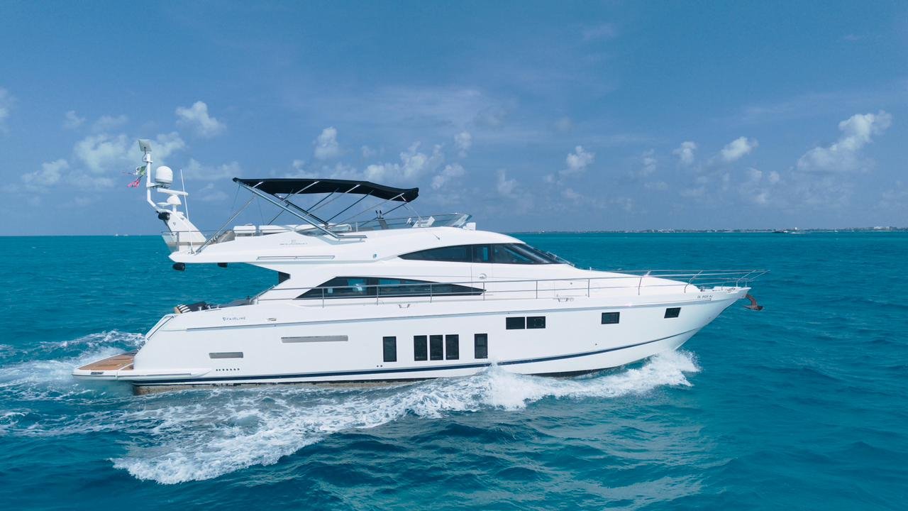 70 Ft Fairline Squadron Yacht Charter Cancun Luxury