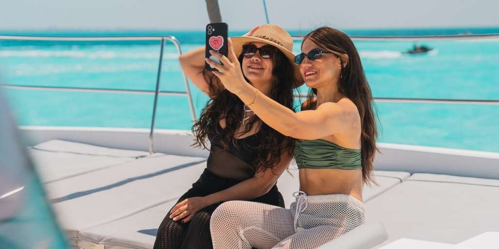 43ft-bali-cancun-catamaran5 bachelorette boat party cancun