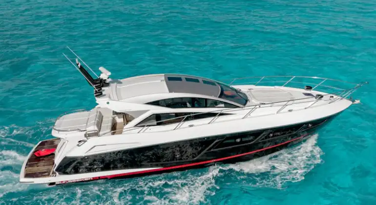 Cancun Sunseeker Predator 60 Yacht Rental for 15 Guests