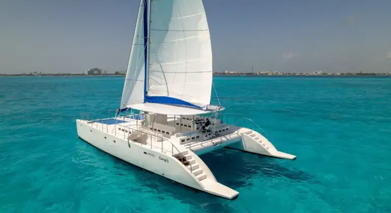 69FT Catamaran Cancun Private Luxury Charter