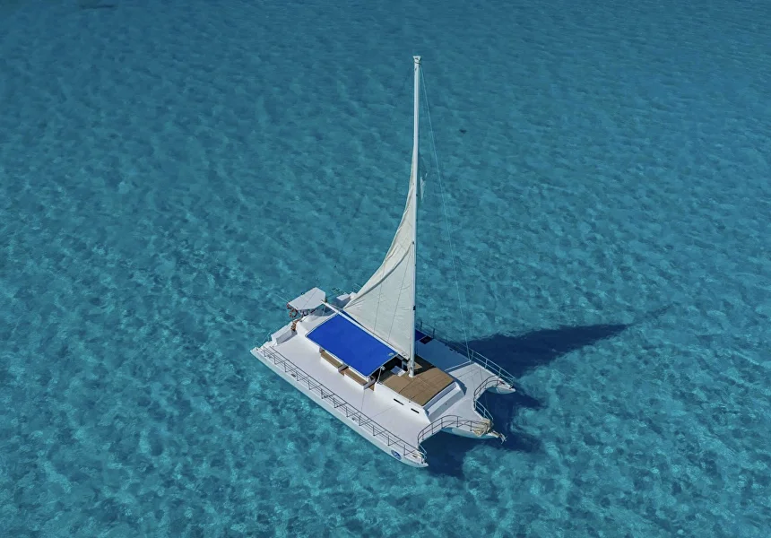 75ft Catamaran Rental Cancun to Isla Mujeres