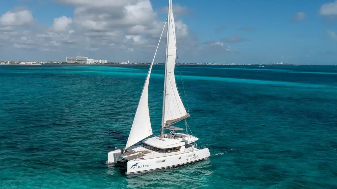 Sailing Cancun
