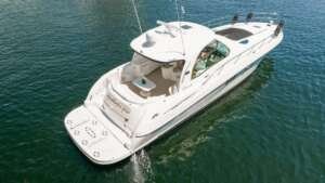 boat-rental-marina-hot-sports-cancun Boat rental Marina Hot Sports Cancun yacht cruising in lagoon and open water