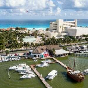 boat-rental-marina-punta-del-este-cancun Boat rental Marina Punta del Este Cancun yacht cruising in lagoon and sea